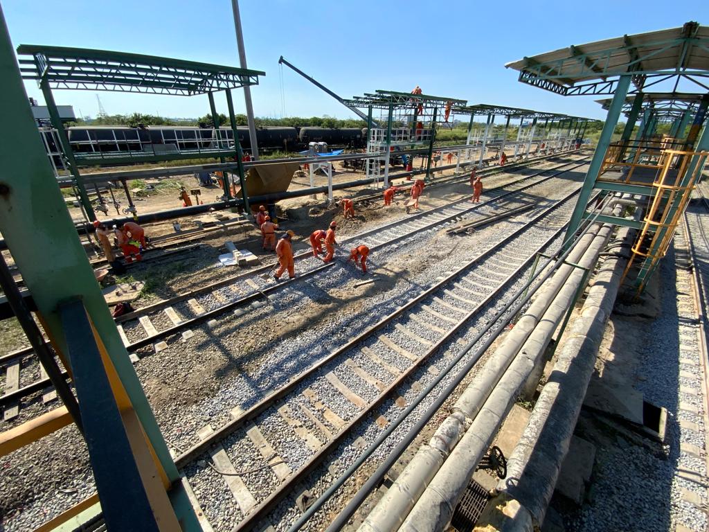 REHABILITACIÓN Y CONSTRUCCIÓN DE VIAS FERREAS.jpeg